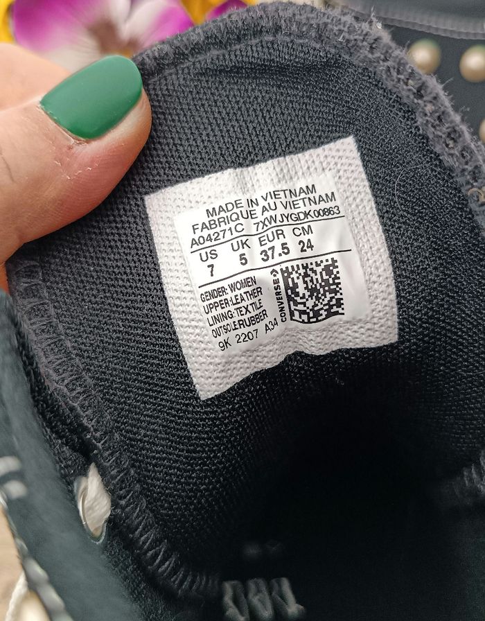 Converse plateforme en suédine noire et clous - photo numéro 7