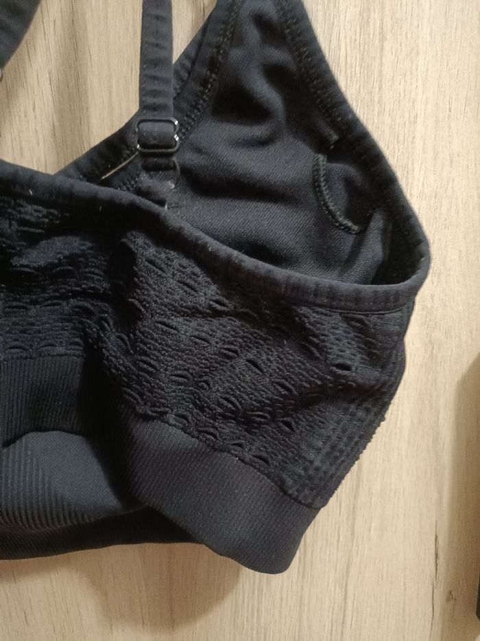 Brassière Gymshark noire - photo numéro 4