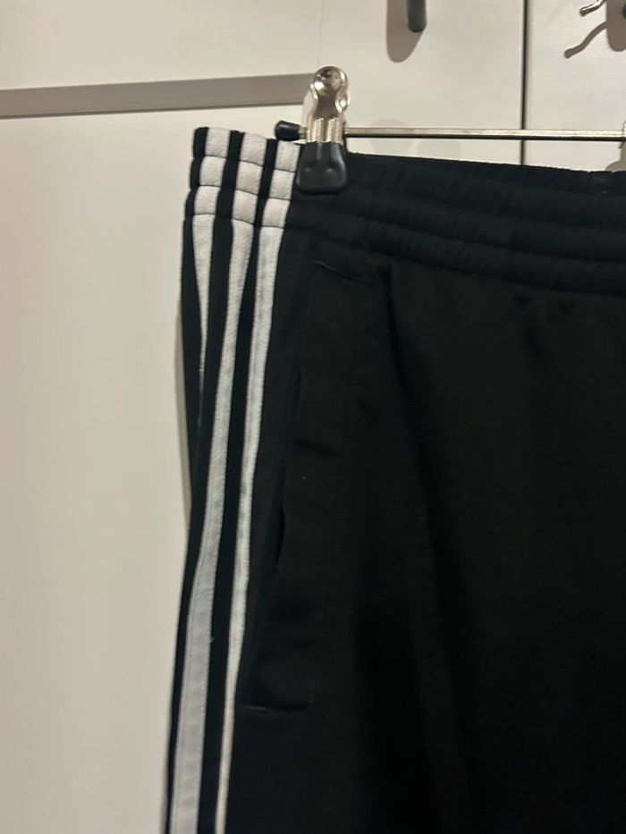 567 - jogging adidas ample - photo numéro 2