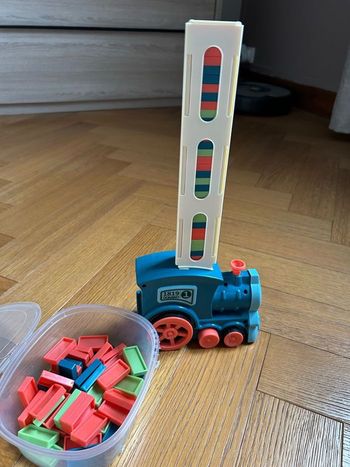 Petit train dominos
