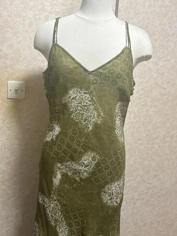 Robe longue taille 48 neuve - photo numéro 2
