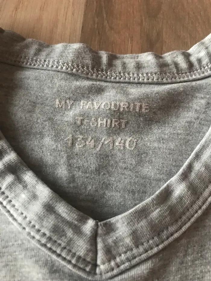 garçon t-shirt manches courtes gris chiné col V coton elastane 9-10ans zeeman - photo numéro 2