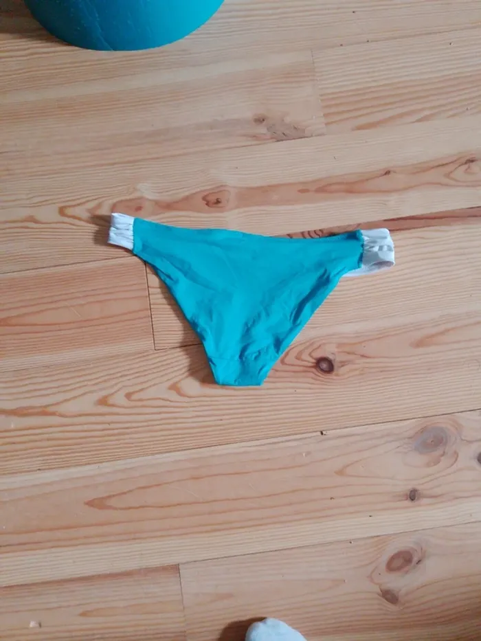 Bas de maillot - photo numéro 2