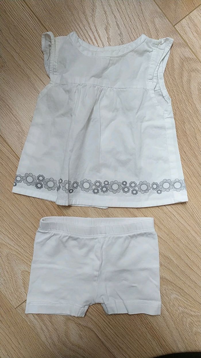 Ensemble blanc fleur été 3 mois