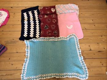 Lot couverture poupée