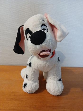 Peluche patch des 101 dalmatiens disneyland paris