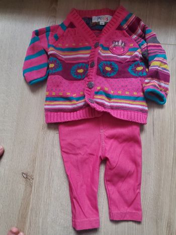 🌴 Ensemble rose pantalon et gilet taille 3 mois