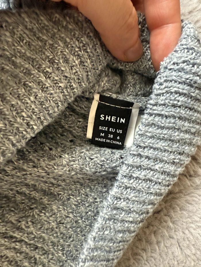 Pull gris - photo numéro 2