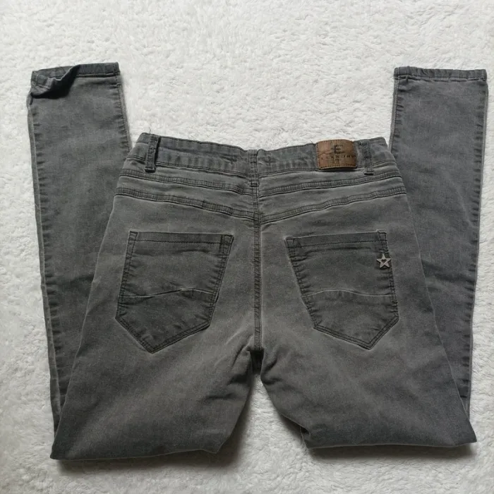 Jean Lexxury taille 36 - photo numéro 4