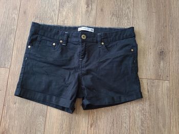 Short noir t40