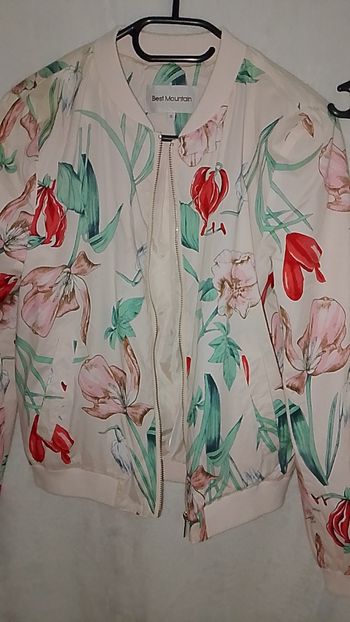 Veste motif fleur