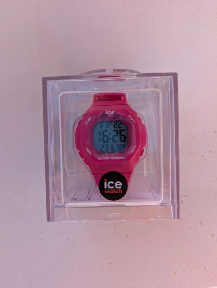 Montre ice watch digital. Neuf - photo numéro 2