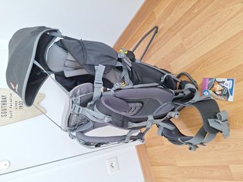 Porte bébé deuter kid comfort 1 plus avec repose-pieds