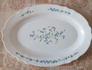 Plat long myosotis arcopal vintage