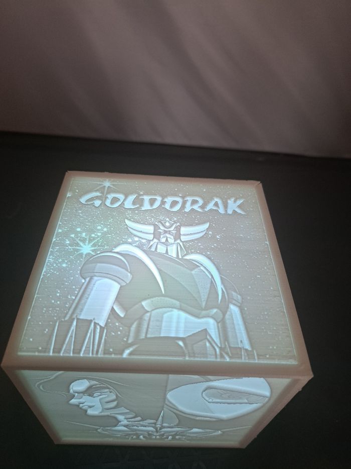 Boîte veilleuse goldorak - photo numéro 5