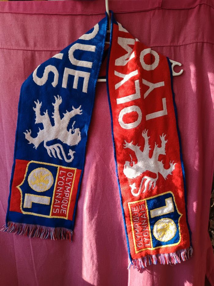 Écharpe de football Olympique Lyonnais - photo numéro 2
