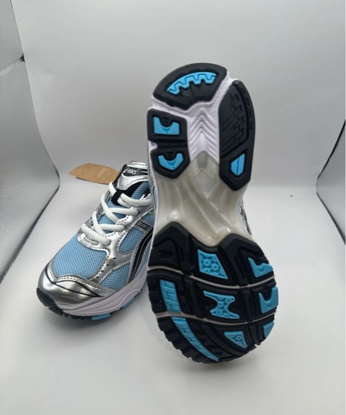 Asics bleu ou beige - photo numéro 7