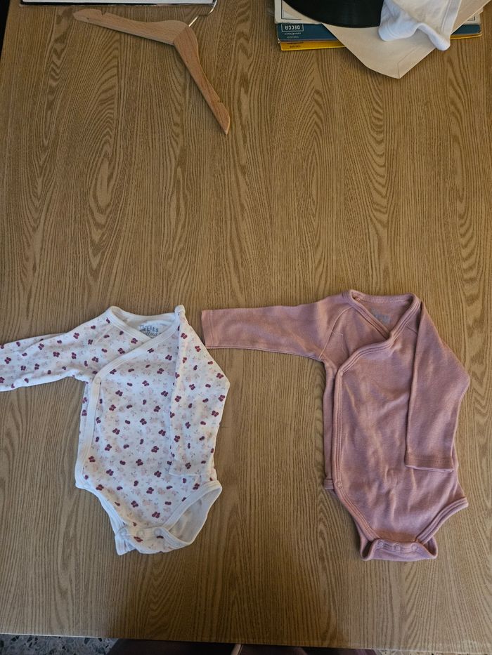 Lot 2 bodies Mes petits Cailloux