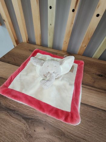 Elephant bengy beige et rouge