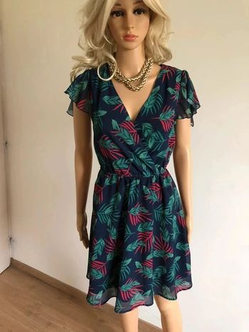 Robe imprimée fleurie à manches courtes Eldys taille 38 jamais portée