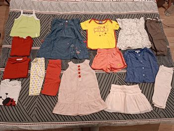Lot de vêtements été 9 mois