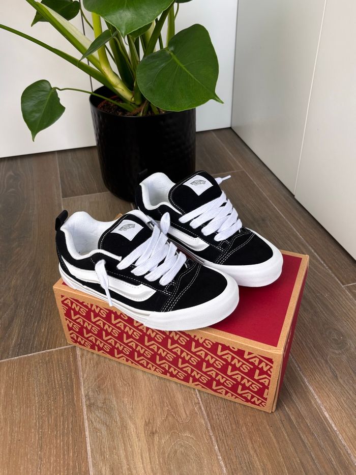 Vans Knu Skool noir basket femme neuve