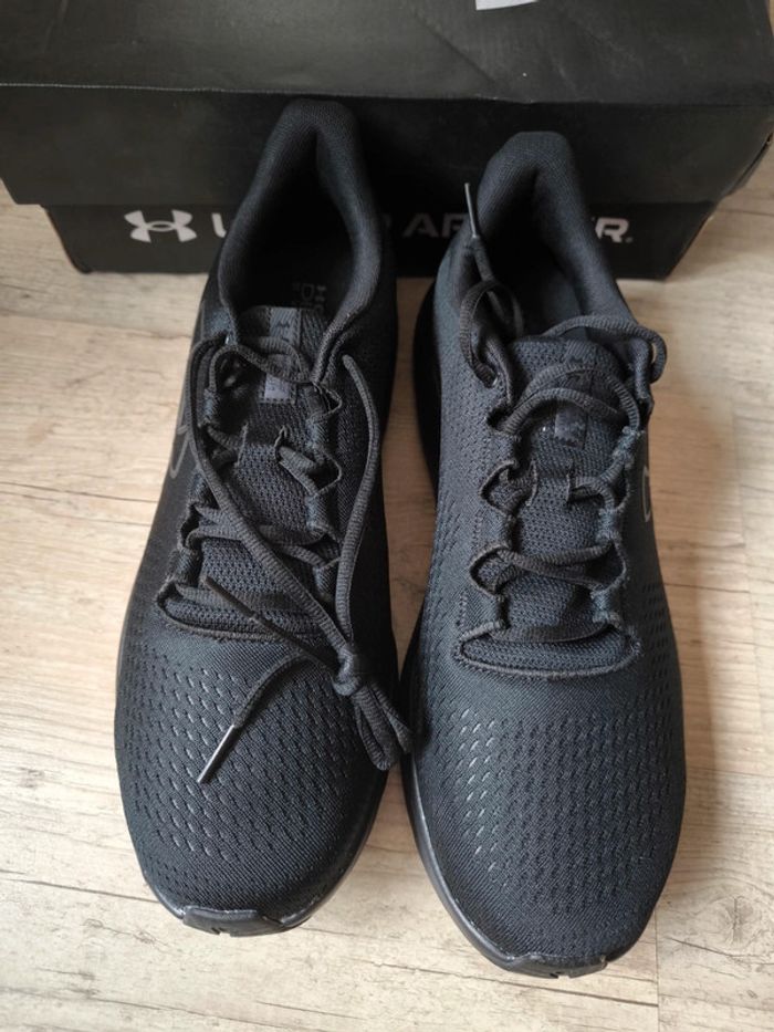 Basket under armour taille 47,5 UA charged pursuit 3 BL neuve - photo numéro 2