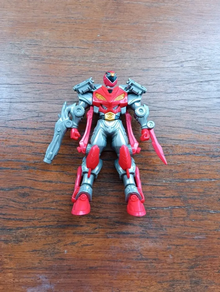 Figurine Power rangers rouge
