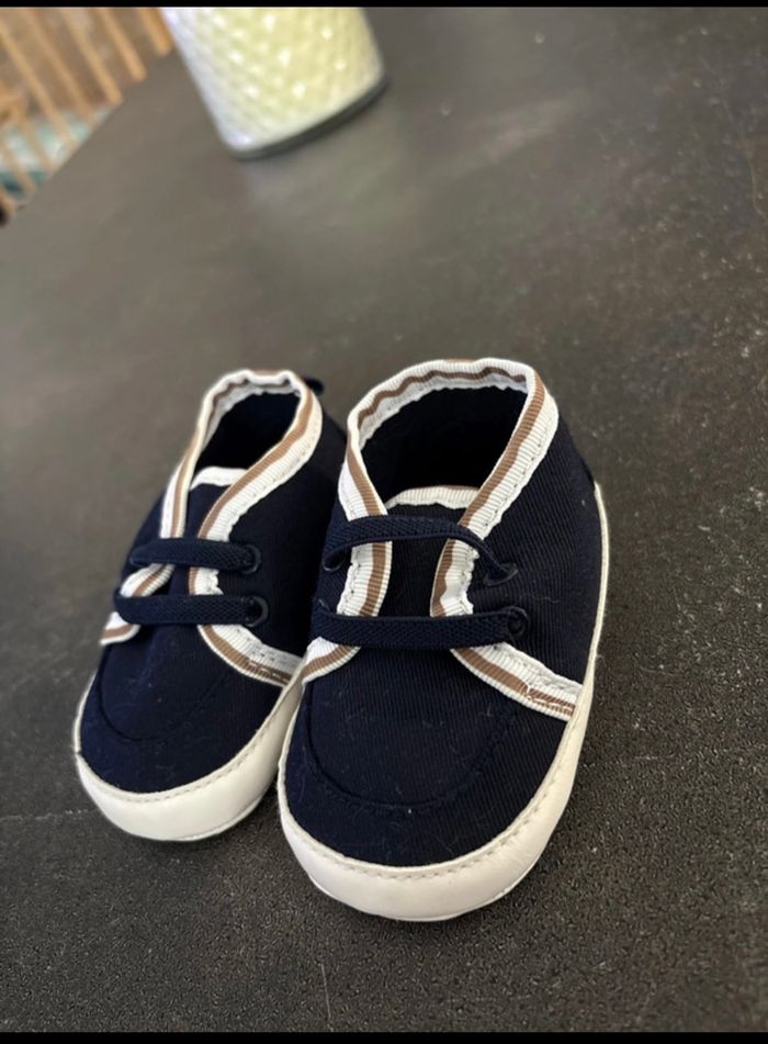 Chaussure bébé - photo numéro 3