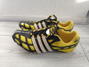 Chaussures de sprint Adidas Nova + sacoche de transport