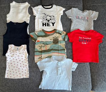 Lot de 8 tee shirts et débardeurs bebe garcon 6 mois
