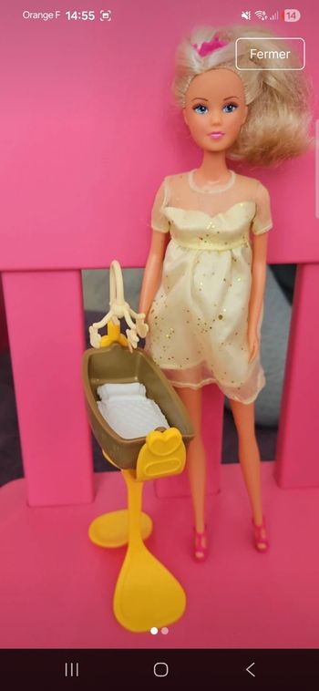 Barbie enceinte
