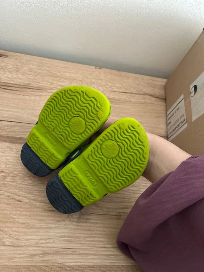 crocs vert et marine - photo numéro 3