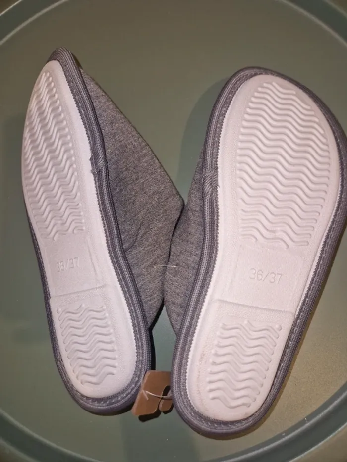 Chaussons - photo numéro 4