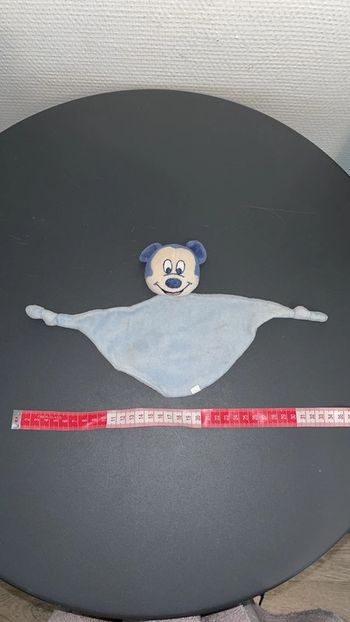 Doudou Mickey pour 1 euro seulement