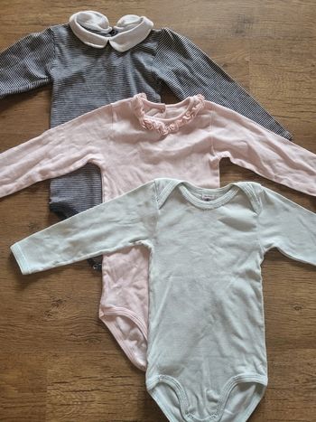 Lot de 3 bodys petit bateau fille 3ans