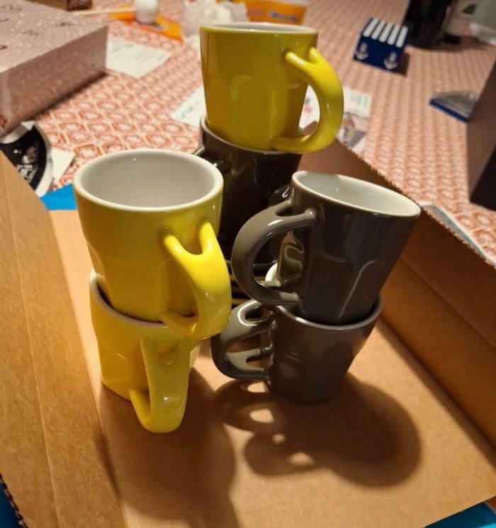 Tasses et soucoupes - photo numéro 4