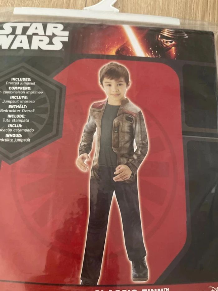 Déguisement enfant Star Wars Classic Finn neuf taille 7-8 ans - photo numéro 2