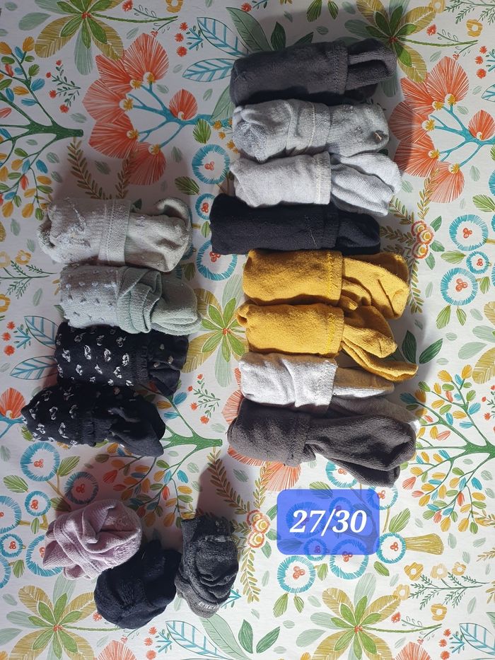 15 chaussettes 27/30