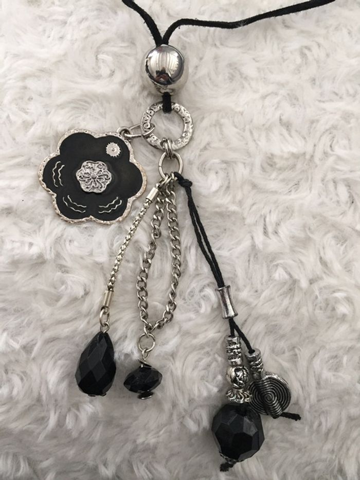 150-Collier lacet velours boule argentée NEUF - photo numéro 2