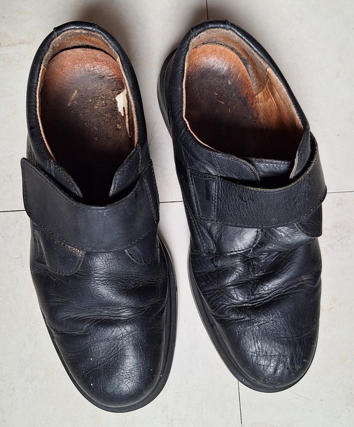 Chaussures à scratch