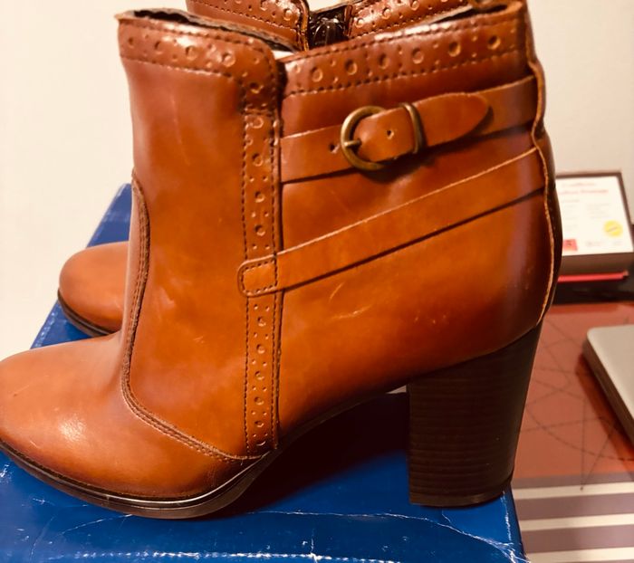 Boots camel
