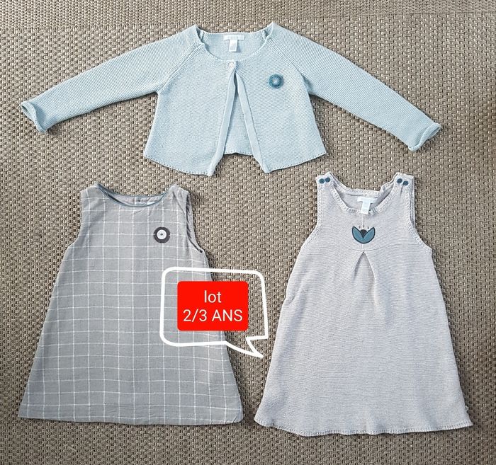 Lot 2 robes + gilet 1 bouton gris/bleu clair - 2/3ans