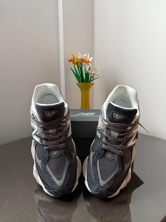 New Balance 9060 Noir et Gris 37 - photo numéro 3