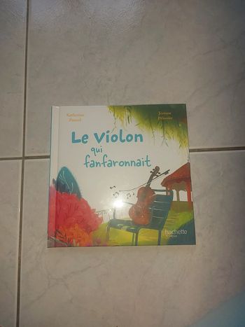 Livre le violon qui fanfaronnait