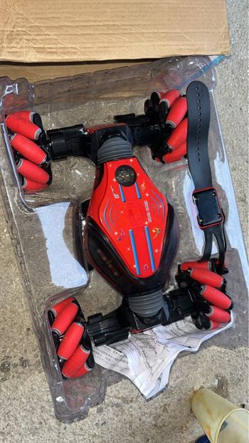 Voiture télécommandée