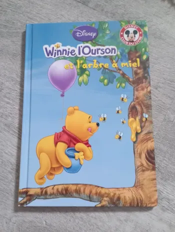 Winnie l'ourson et l arbre a miel