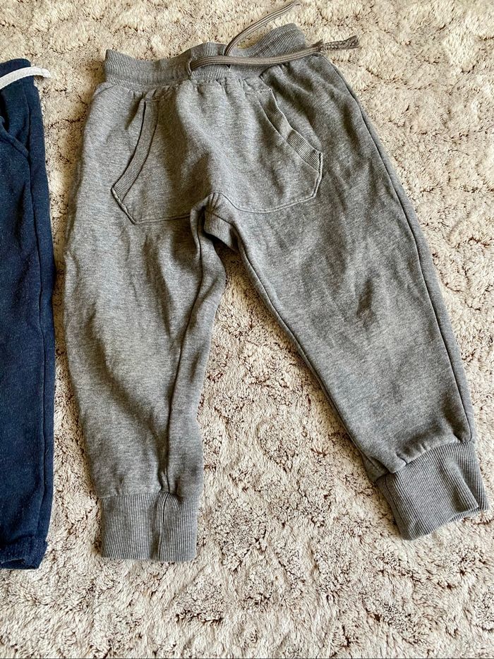 Lot pantalons jogging 4 ans - photo numéro 4