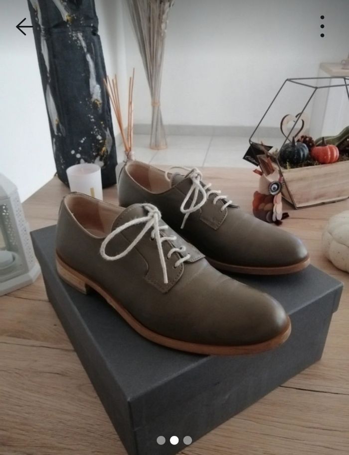 Chaussures à lacets kaki P. 37