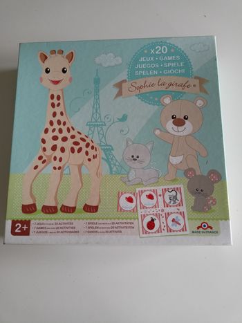 Coffret de jeux Sophie la girafe apicoove complet